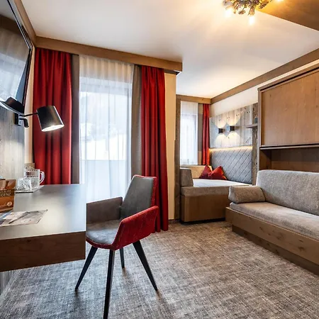 Alpenrose Hotel 4*