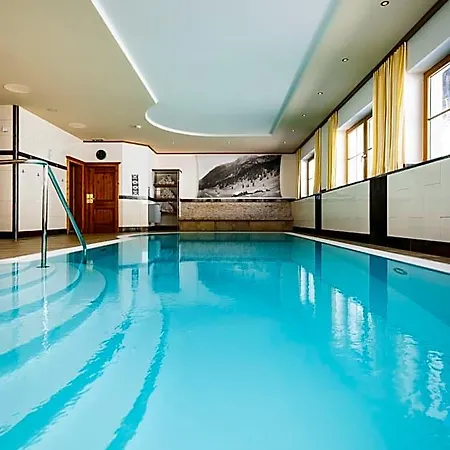 Alpenrose Hotel 4*