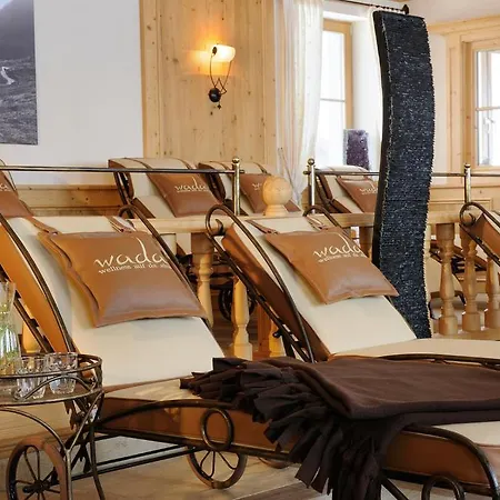 Alpenrose Hotel 4*